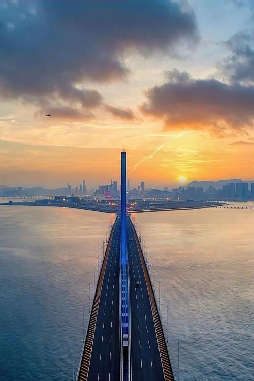 Latest company news about The Hong Kong-Zhuhai-Macao Bridge Utilized Rock Wool Panels In Construction